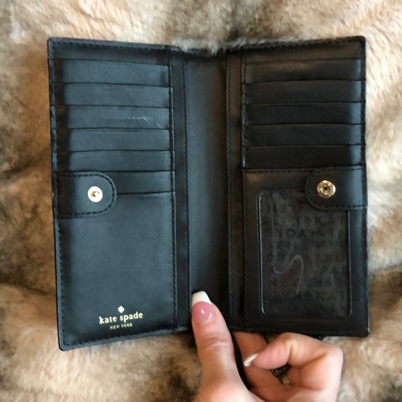 Kate Spade wallet - Picture 2 of 3